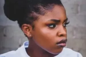 Fezeka fizzy - Fezeka fizzy uyangijabulisa